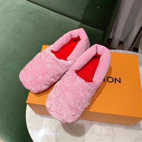 louis vuitton slippers pink